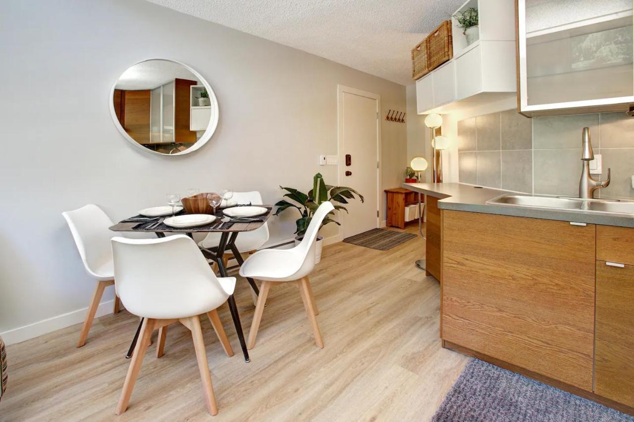 Gondola Haus - Free Parking Appartement Whistler Buitenkant foto